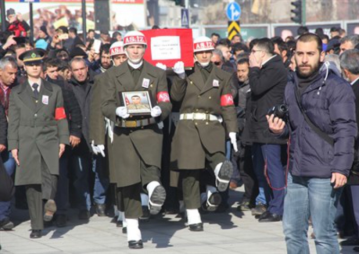 Erzurumlu şehit son yolculuğa uğurlandı!