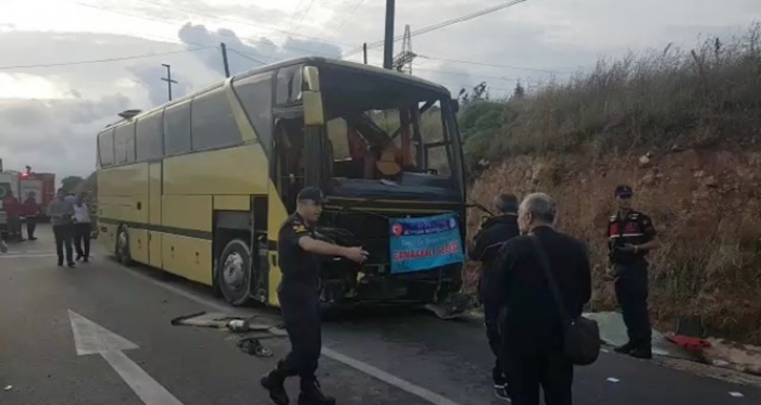 Feci otobüs kazası: 4 ölü 42 yaralı