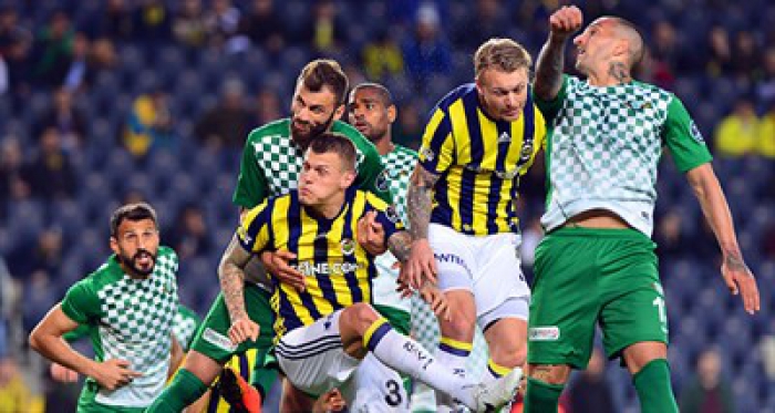 Fenerbahçe Kadıköy'de galip!