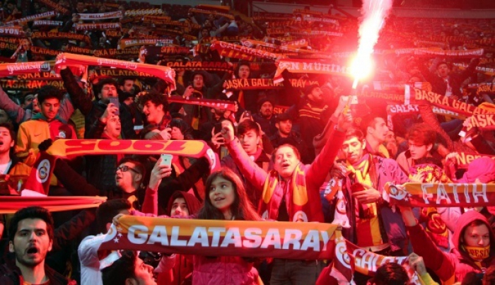 Galatasaray’dan derbi öncesi gözdağı! Taraftar akın etti, dünya rekoru kırıldı