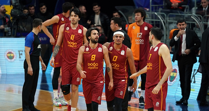 Galatasaray futboldan sonra basketbolda seriyi bitirdi