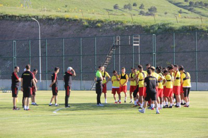 Göztepe, Erzurum’da kampa girdi