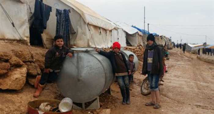 Halep’teki bombardımandan kaçtılar, soğuğa yakalandılar