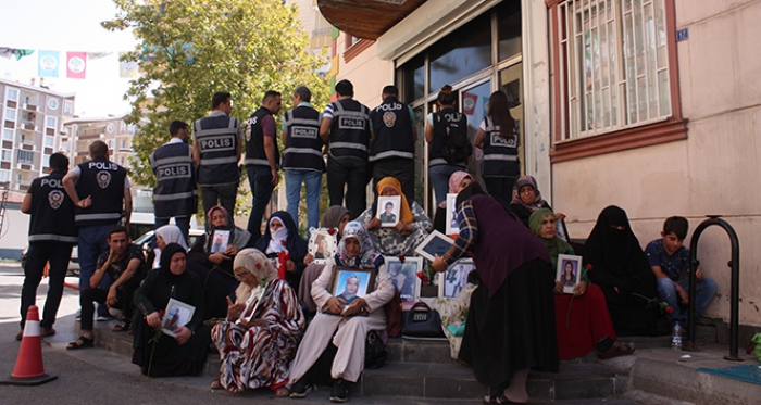 HDP önünde eylem yapan aile sayısı 24’üncü günde 47’ye yükseldi