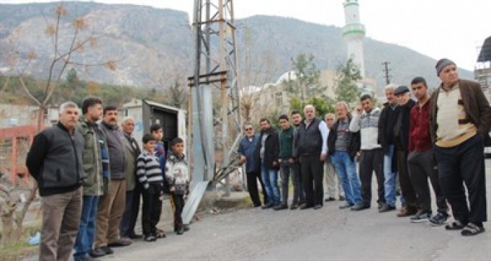 Hırsızlar mahalleyi karanlığa bıraktı!