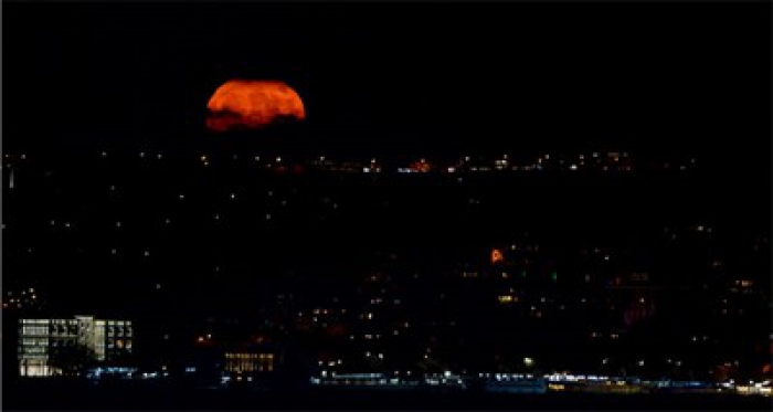 İstanbul'da görüldü! 21.yüzyılın en yakın dolunayı