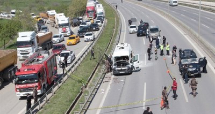 İstanbul'da minibüste patlama