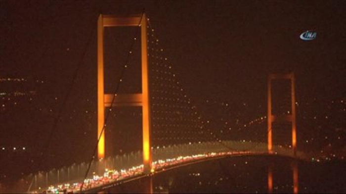 İstanbul turuncuya büründü!