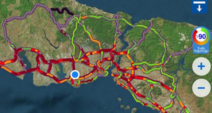 Kar başladı İstanbul trafiği kitlendi