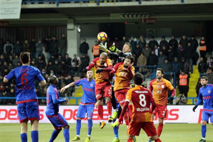 Karabük'ten Cimbom'a ters köşe!