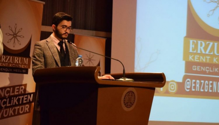 Kent Konseyi Gençlik Meclisi’nden “İletişim” semineri