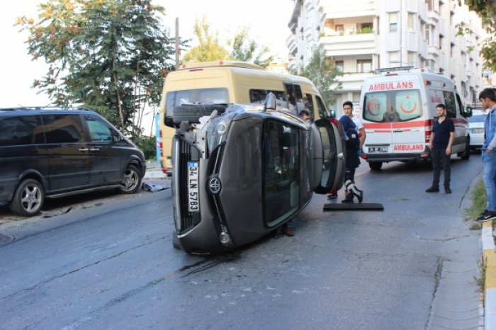 Korkunç kaza!Takla atan araçta sıkıştı,