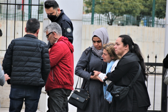 Küçük Mahra'nın cenazesi gözyaşları arasında alındı