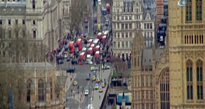 Londra'da silah sesleri! Çok sayıda yaralılar var