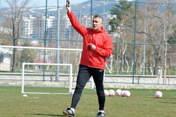 Mehmet Altıparmak: “Erzurumspor'da devam etmek isterim”