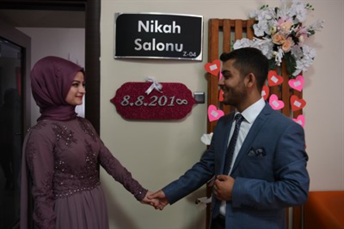 Nikah dairesinde 08.08.2018 yoğunluğu