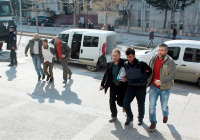 Otogardaki 'Kan davası' cinayetinin zanlıları adliyeye çıkarıldı