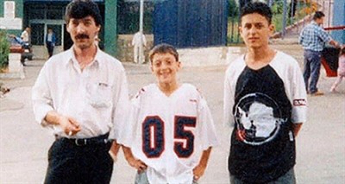 Özil'in çocukluk fotoğrafı sosyal medyayı salladı!