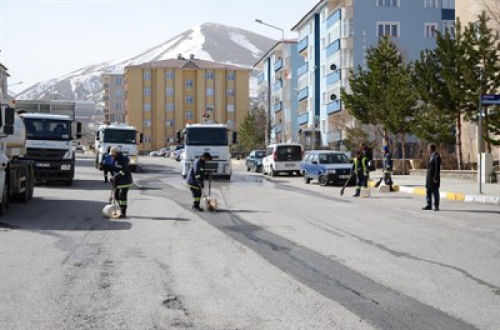 Palandöken Belediyesi bahar temizliğine başladı 