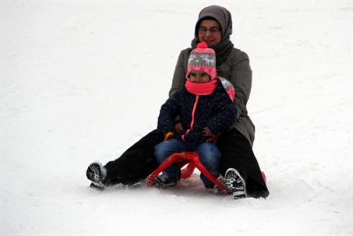 Palandöken'de hafta sonu kayak coşkusu