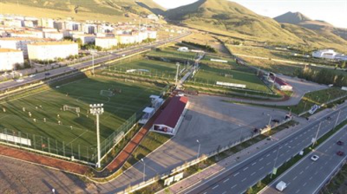 Palandöken Yüksek İrtifa Kamp Merkezi Süper Lig takımlarının yeni gözdesi 