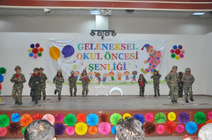 Pasinler’de 8. Geleneksel Okul Şenlikleri büyük ilgi gördü