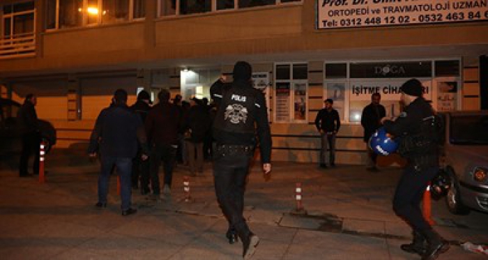 Polisi gören HDP’liler kaçtı