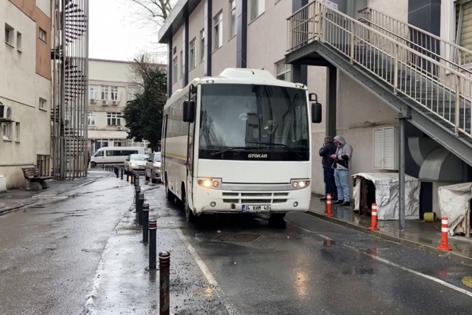 Şafak Mahmutyazıcıoğlu cinayetine ilişkin 11 şüpheli ek gözaltı süresi alınmak üzere adliyeye sevk edildi