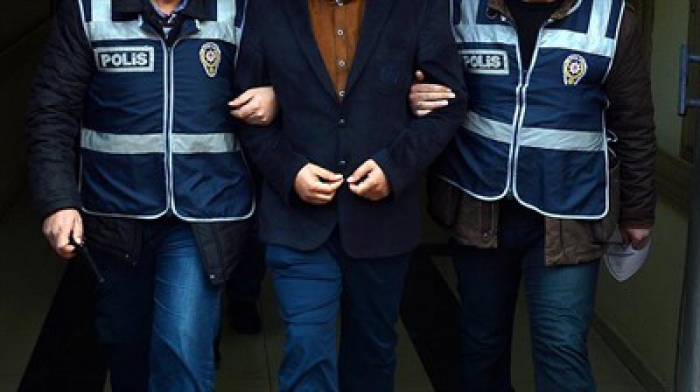 Sağlıkta FETÖ operasyonu: 11 gözaltı, 3 firar