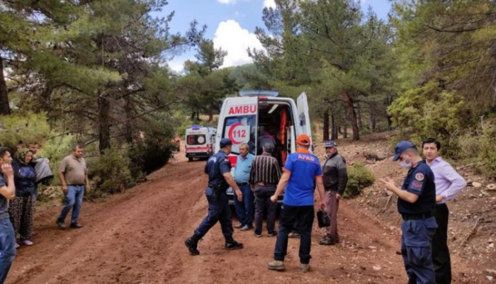 Tarım işçilerinin üzerine yıldırım düştü: 2’si ağır 6 yaralı