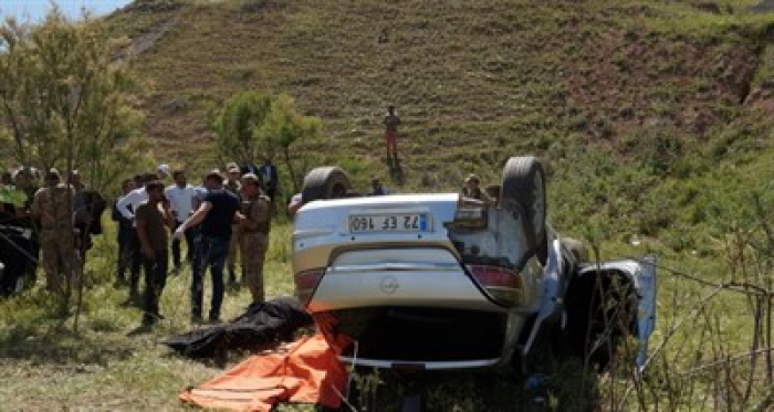 Taziye dönüşü feci kaza: 2 ölü, 3 yaralı