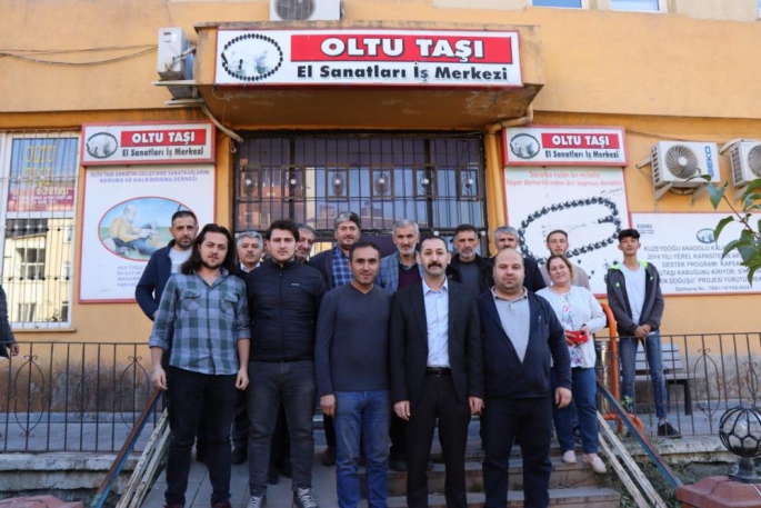 Togg’un ‘Oltu’ rengi Oltu’da büyük heyecan oluşturdu