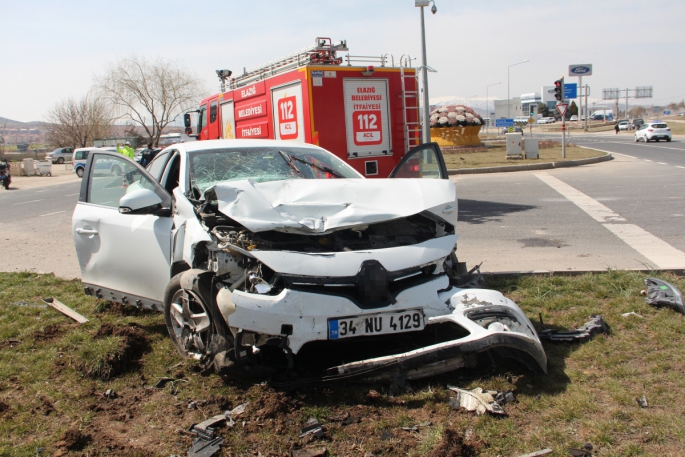 Trafik kazası: 1 ölü 5 yaralı