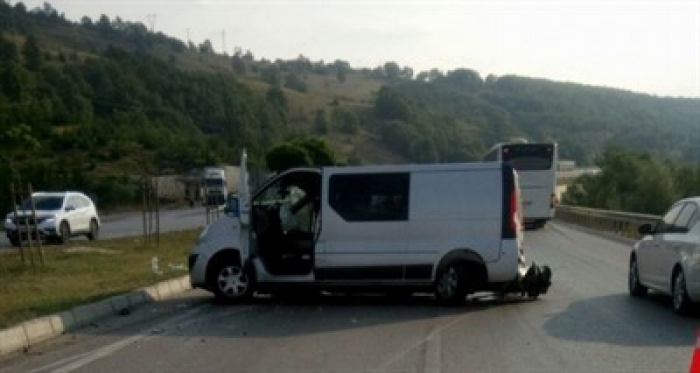 Trafik kazası: 2 ölü, 9 yaralı