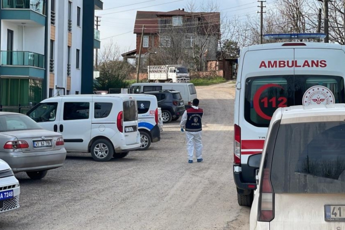 Uzaklaştırması olan eşinden habersiz eşya almaya gittiği evde öldürüldü