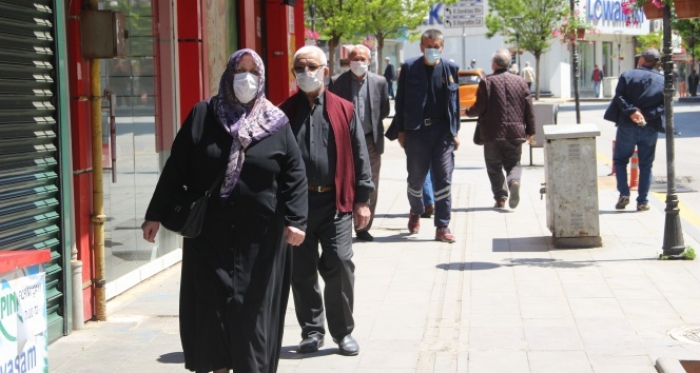 Valilikten ‘bana bir şey olmaz’ diyenlere çağrı: ‘Ziyaretleri erteleyin’