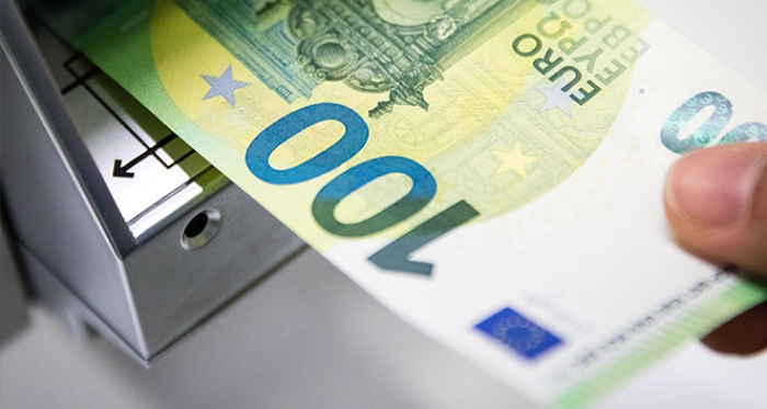 Yeni 100 ve 200 Euro’lar dolaşıma girdi